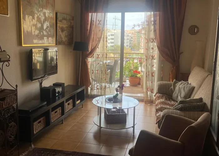 Apartment Cozy One Bedroom, Big Balcony, Pool Area - Yamasol *