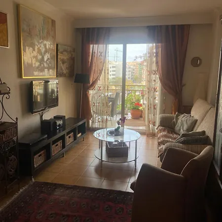 아파트 Cozy One Bedroom, Big Balcony, Pool Area - Yamasol *