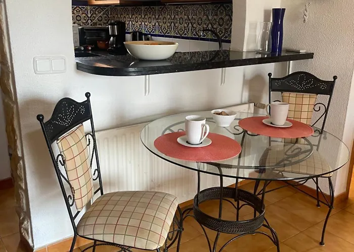 Cozy One Bedroom, Big Balcony, Pool Area - Yamasol